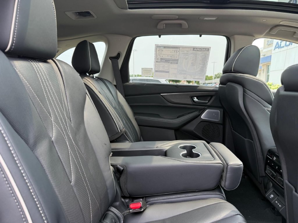 New 2026 Acura MDX w/ Advance Package AWD/4WD image 7