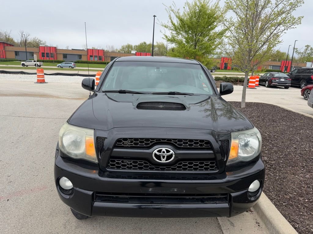 Used 2011 Toyota Tacoma 4x4 Double Cab w/ TRD Sport Pkg image 3