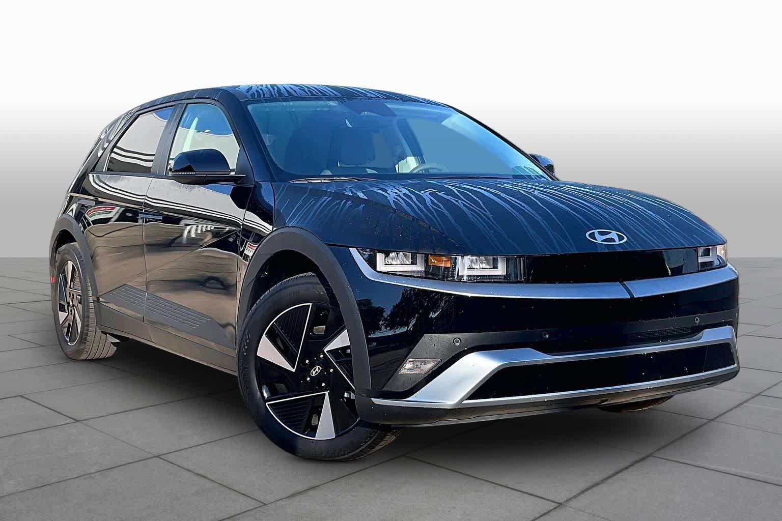 Certified 2026 Hyundai Ioniq 5 SEL RWD image 2