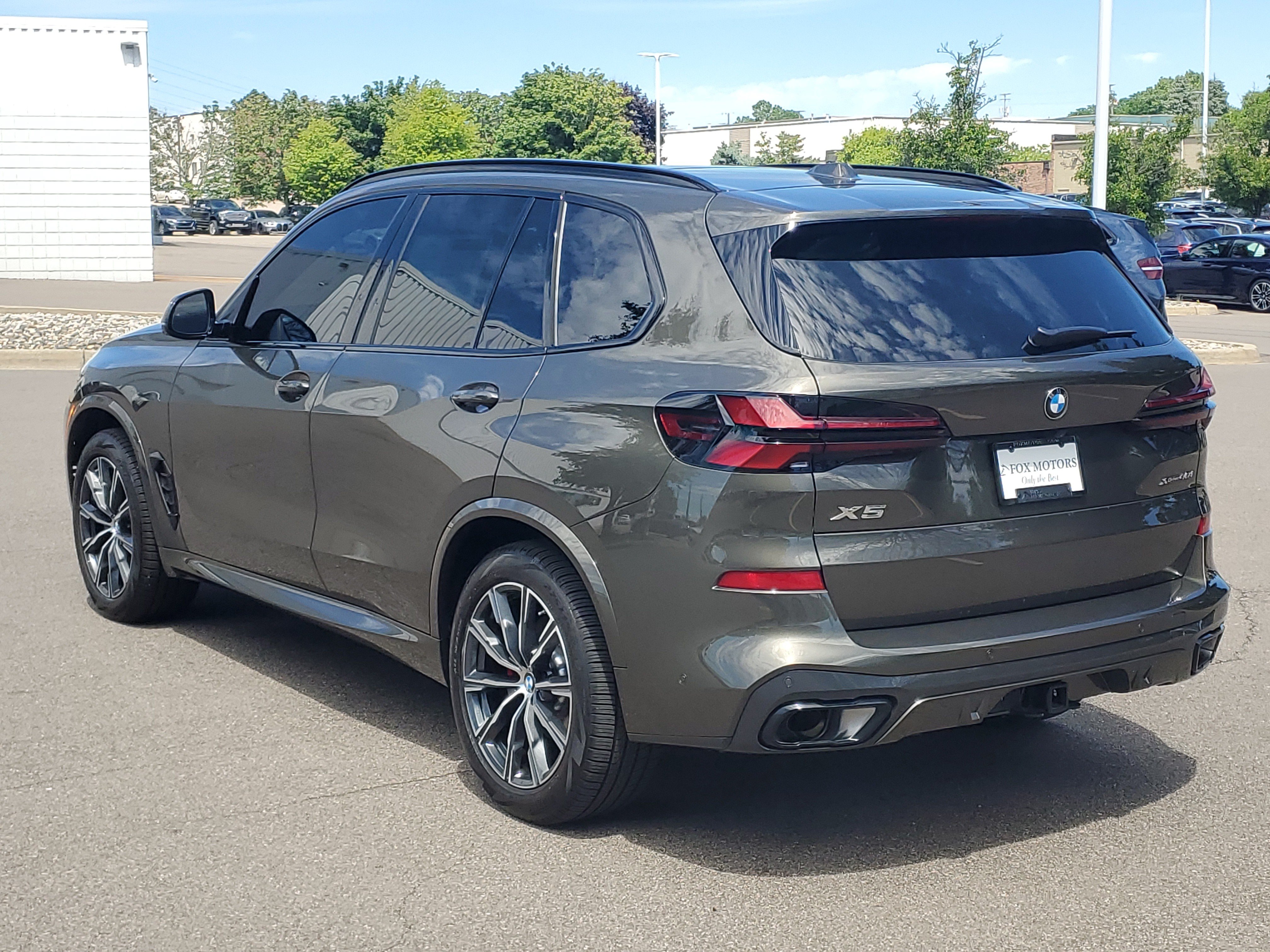 Certified 2026 BMW X5 xDrive40i w/ M Sport Package AWD/4WD image 6
