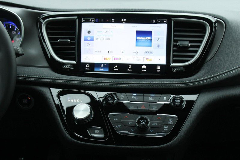 New 2026 Chrysler Pacifica Select image 7