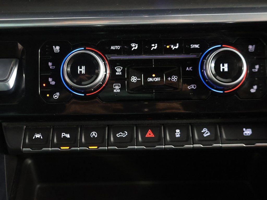 Used 2023 GMC Sierra 1500 Denali Ultimate image 50