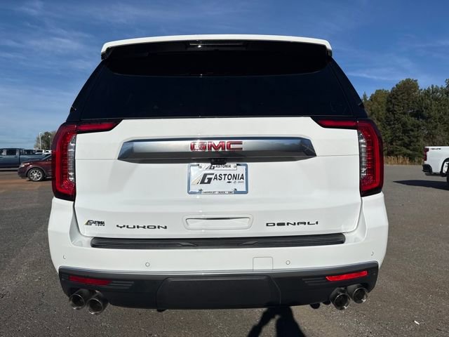 Used 2024 GMC Yukon Denali w/ Advanced Technology Package image 4