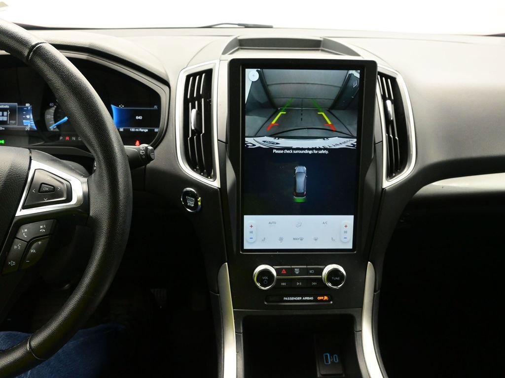 Used 2024 Ford Edge SEL image 21