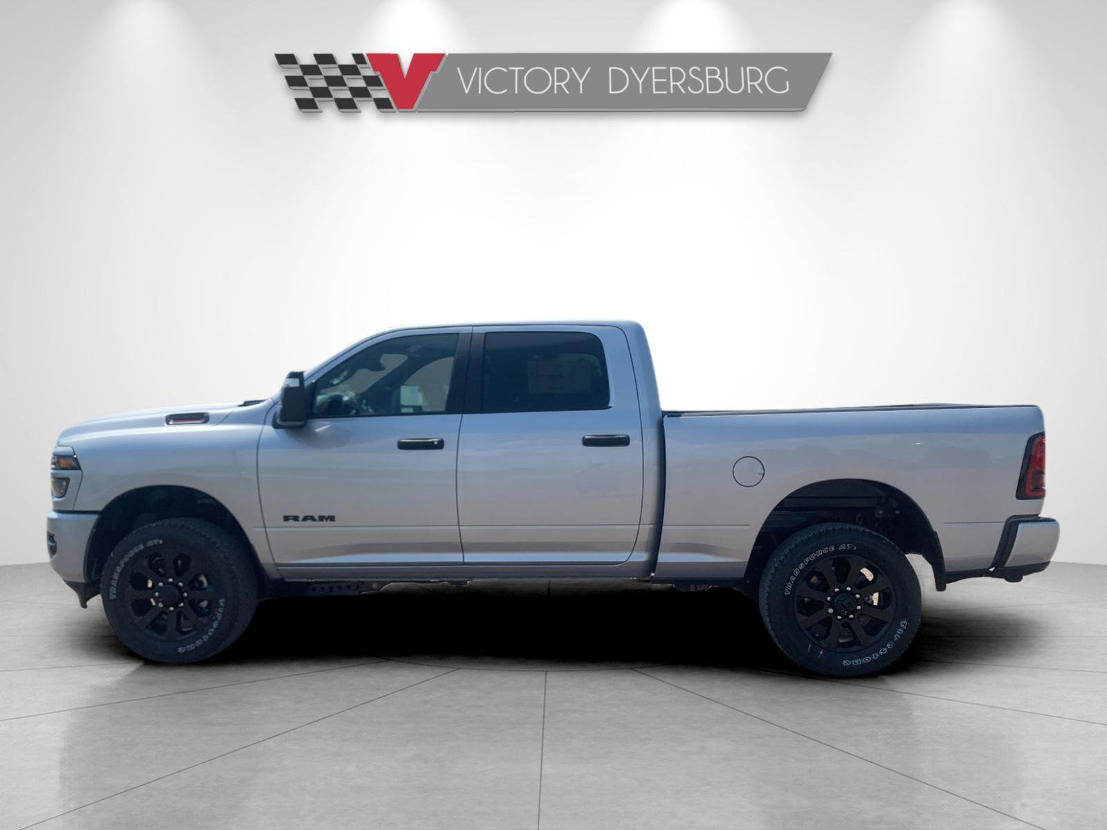 New 2026 RAM 2500 Big Horn AWD/4WD image 7