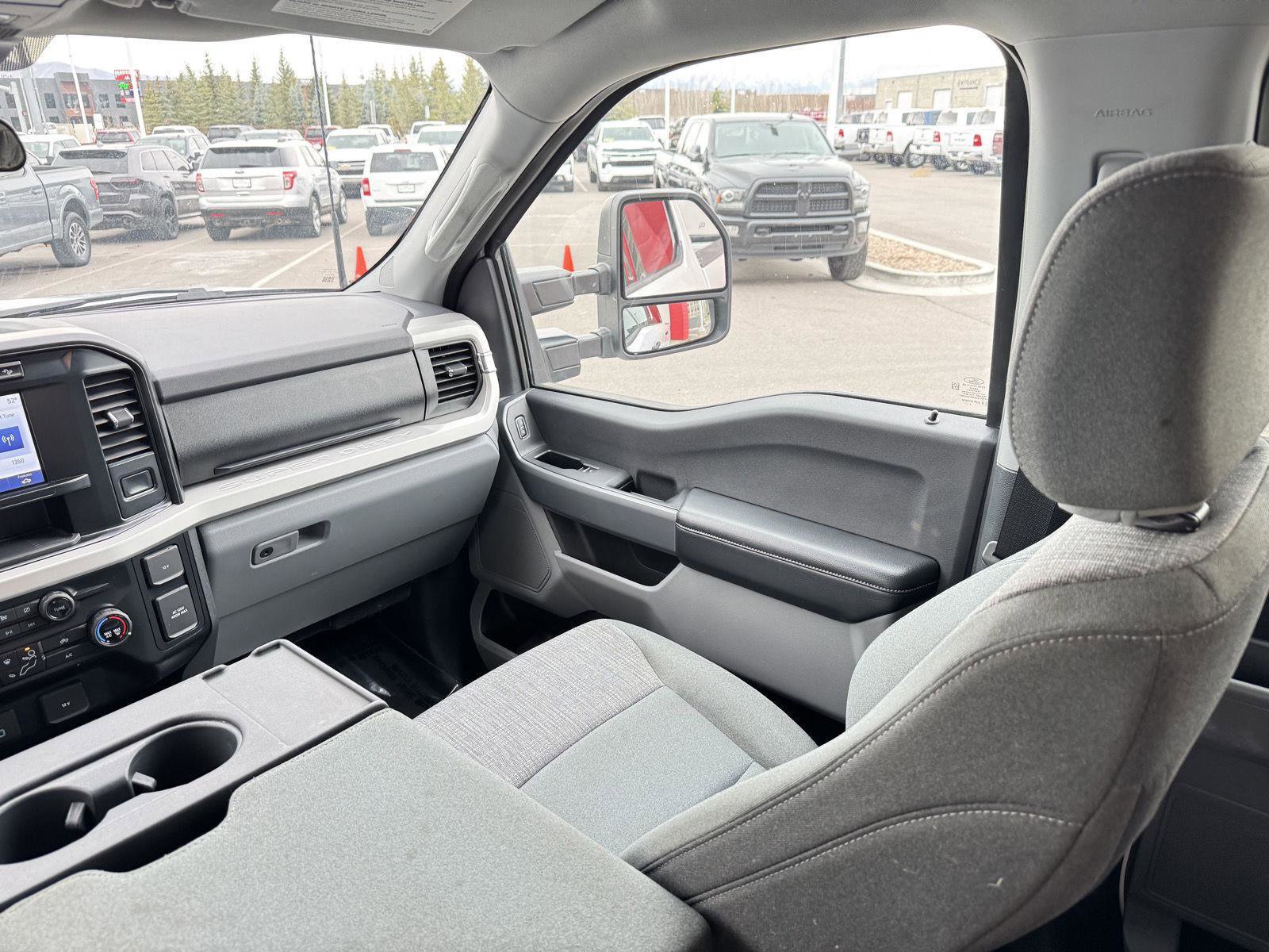 Used 2024 Ford F250 XLT w/ FX4 Off-Road Package image 25