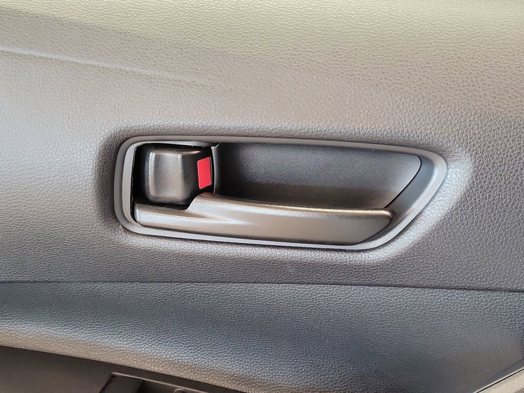 Used 2025 Toyota Corolla LE image 18