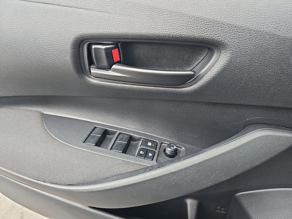 Used 2024 Toyota Corolla LE FWD image 33