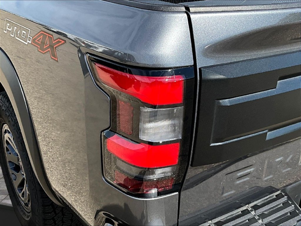 Used 2026 Nissan Frontier PRO-4X AWD/4WD image 26