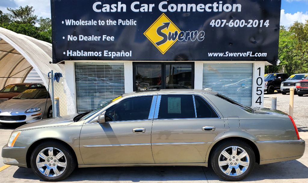 Used 2010 Cadillac DTS Platinum image 9