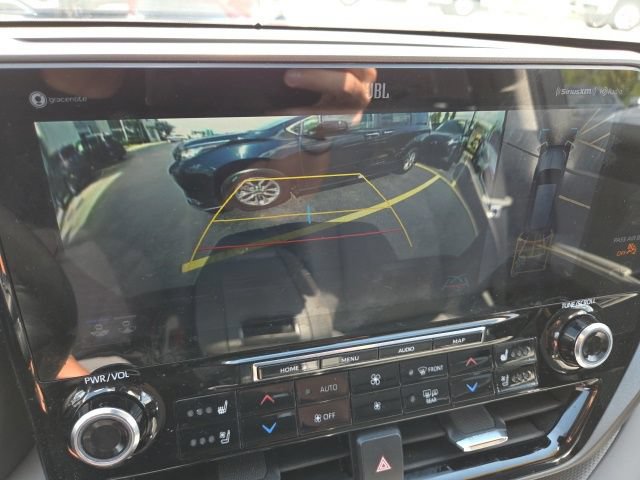 Used 2021 Toyota Highlander Limited AWD/4WD image 18