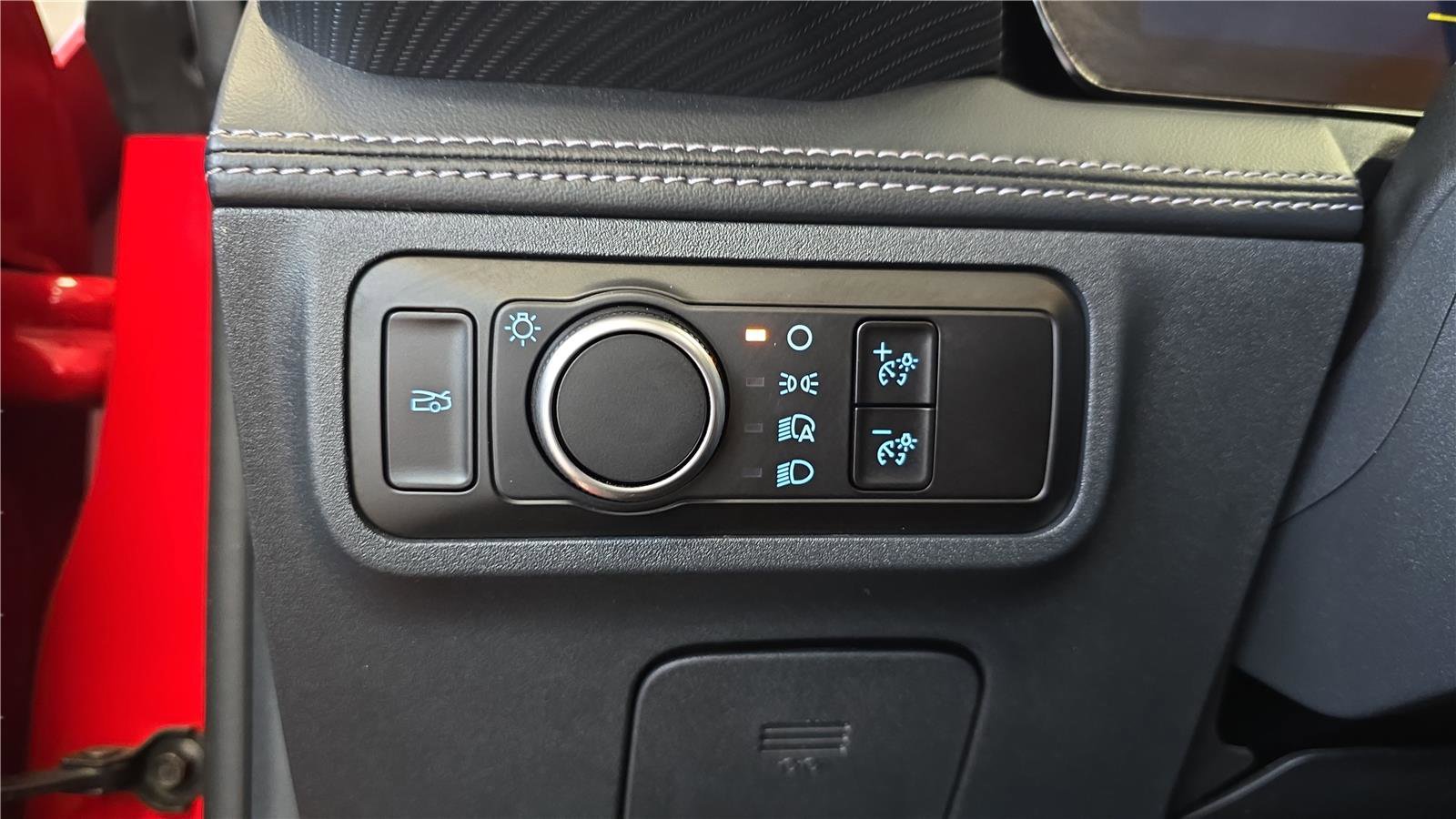 Used 2025 Ford Mustang Premium RWD image 29