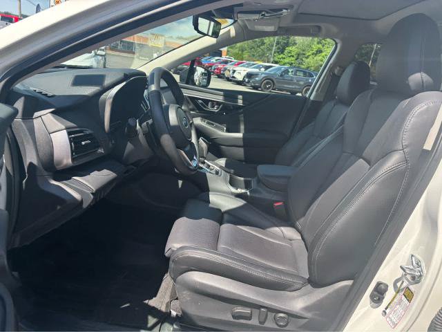 Used 2025 Subaru Outback Limited AWD/4WD image 18