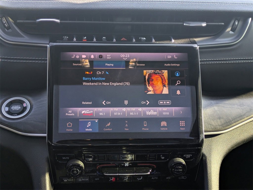 Used 2022 Jeep Grand Cherokee L Limited w/ Trailer Tow Group (B) image 19