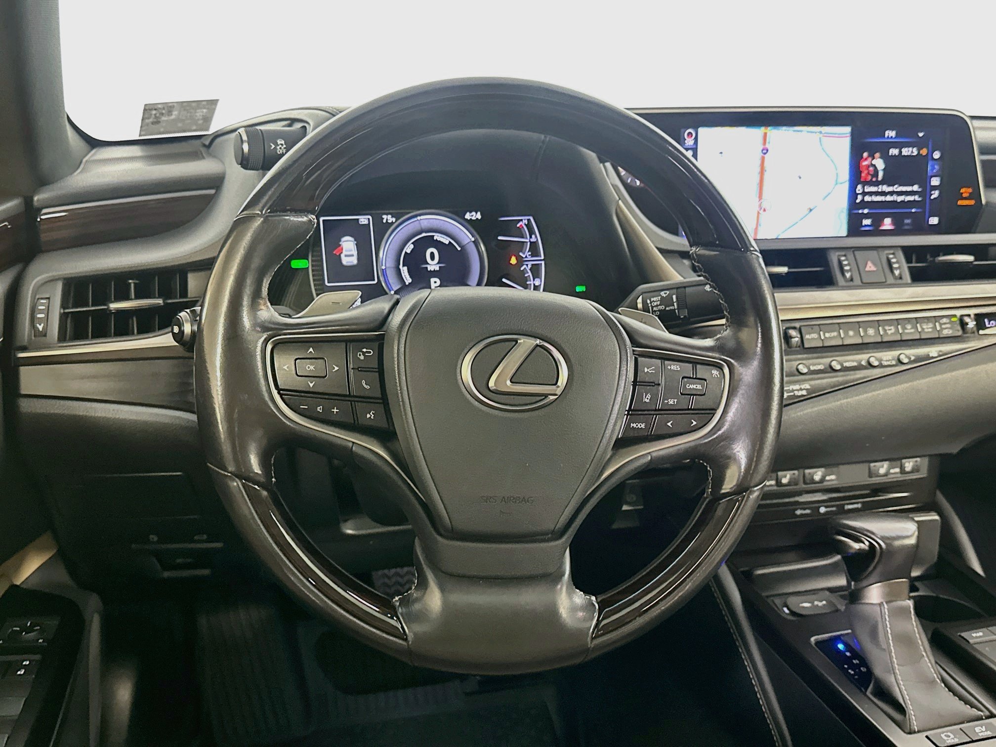 Used 2019 Lexus ES 300h w/ Premium Package FWD image 18