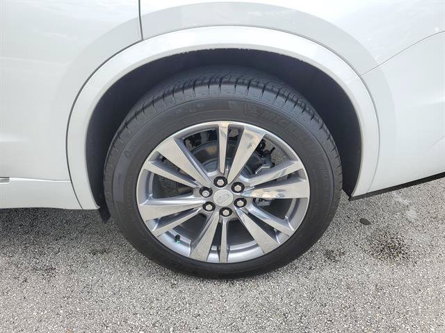 Certified 2025 Cadillac XT6 Premium Luxury FWD image 38
