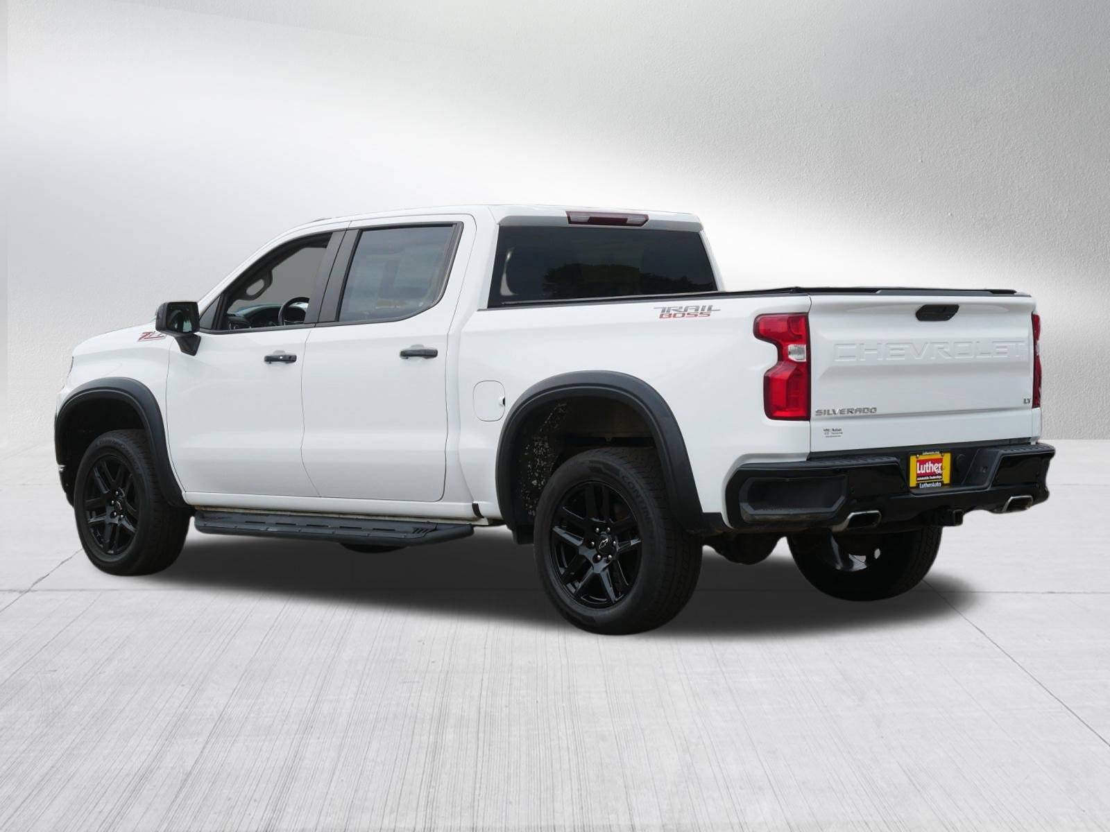 Certified 2022 Chevrolet Silverado 1500 LT Trail Boss w/ Safety Package AWD/4WD image 5