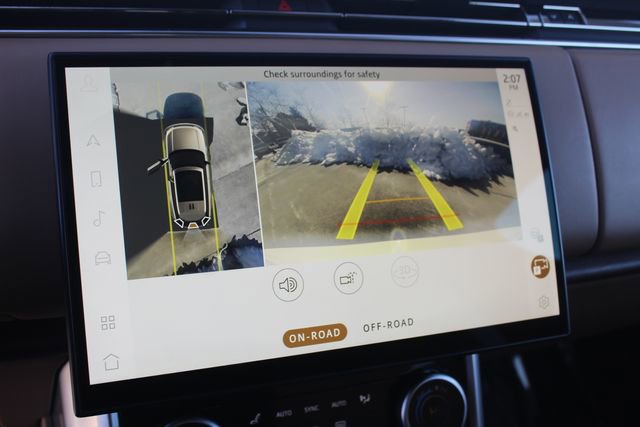 Used 2023 Land Rover Range Rover SE image 20