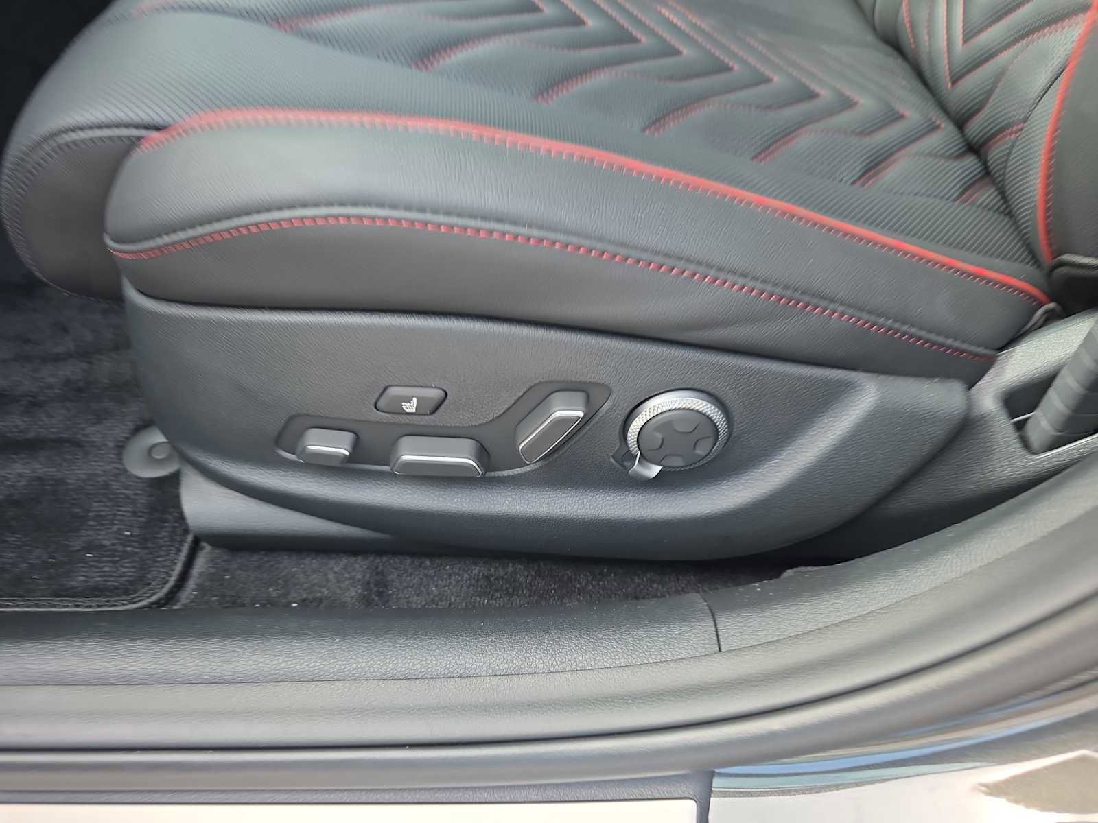 New 2026 Genesis G80 2.5T Sport Prestige image 10