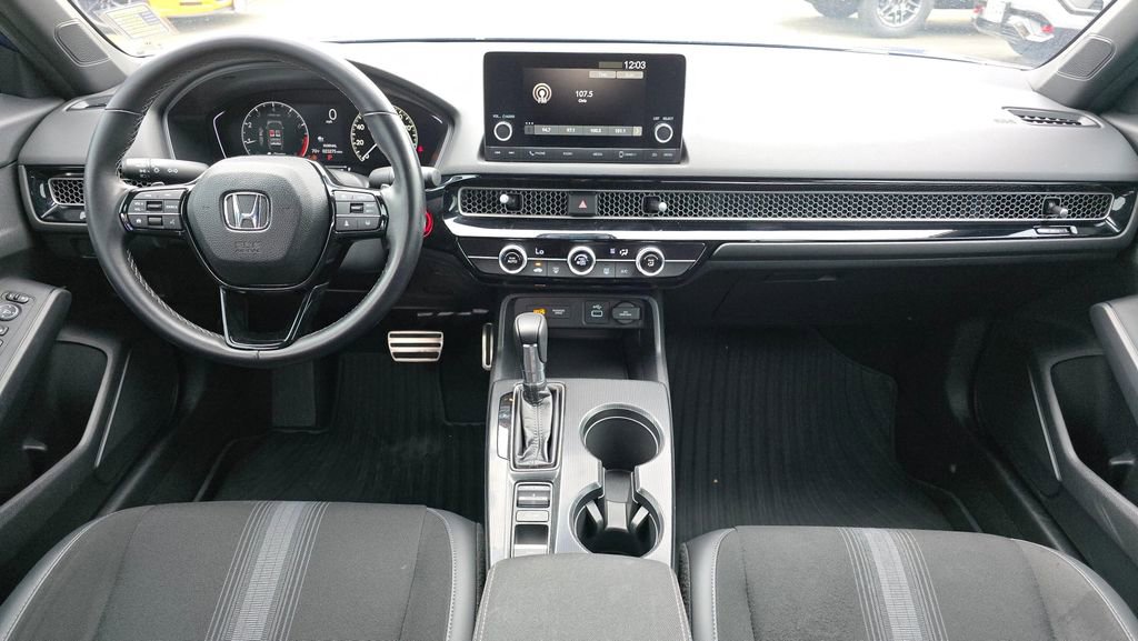 Used 2023 Honda Civic Sport image 18