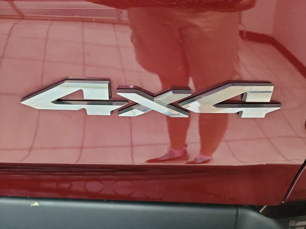 Used 2023 RAM 1500 Laramie AWD/4WD image 11