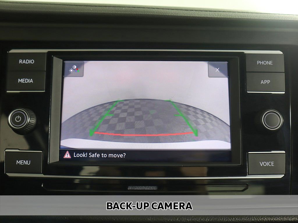 Used 2023 Volkswagen Jetta Sport image 4