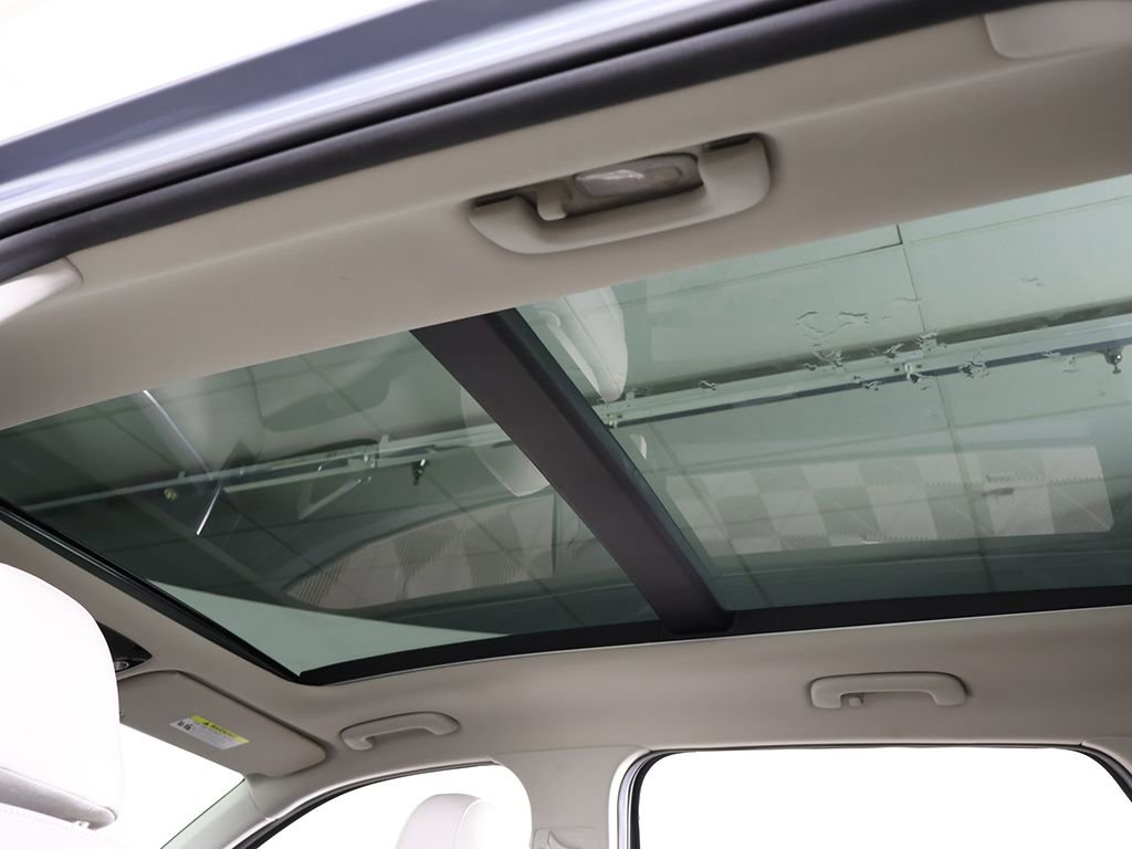 Used 2023 Kia Sorento S w/ Panoramic Sunroof Package FWD image 20