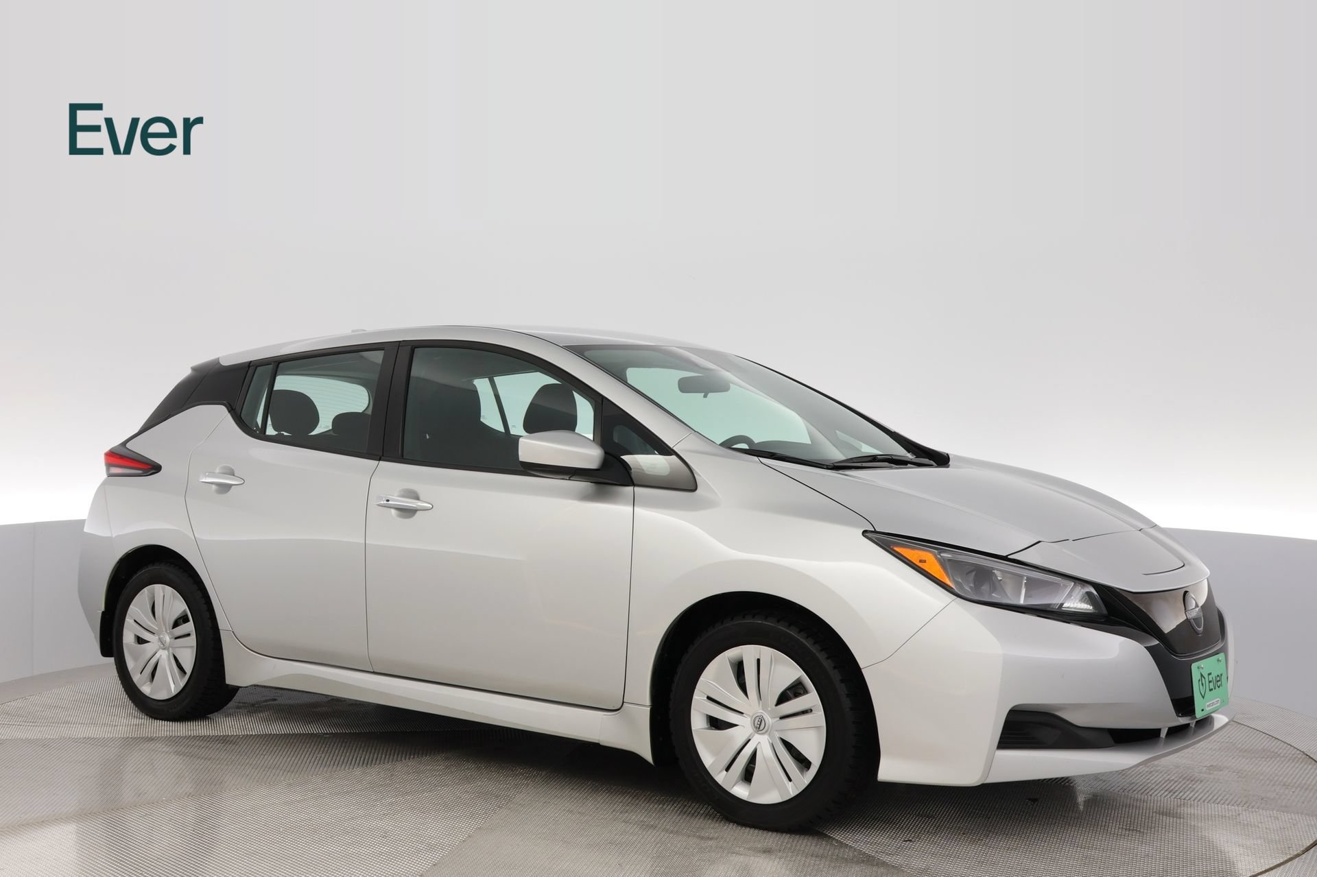 Used 2025 Nissan Leaf S FWD image 14