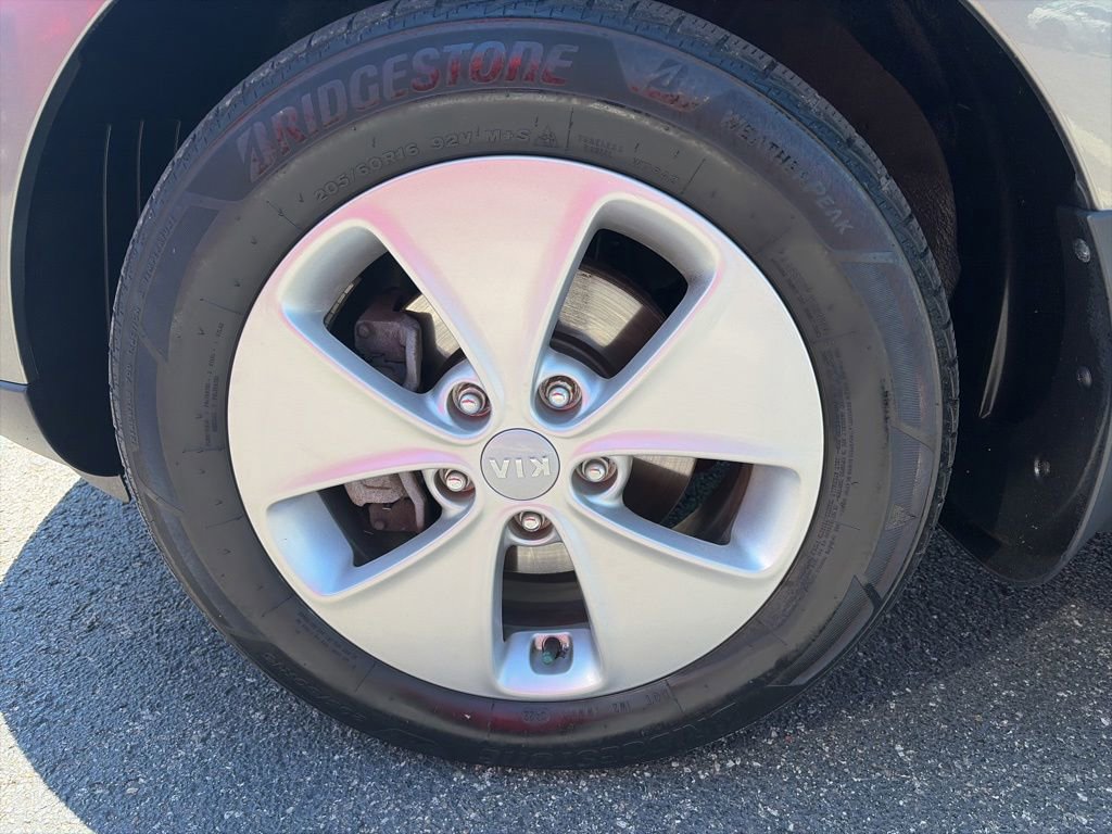 Used 2016 Kia Soul FWD image 12