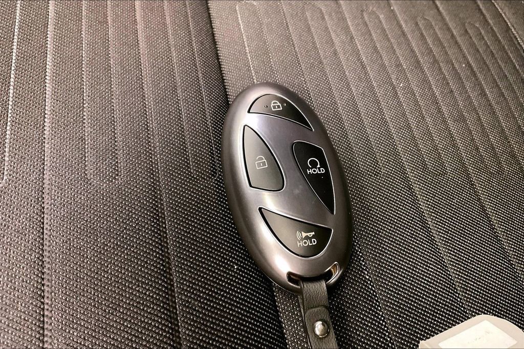 Certified 2026 Hyundai Santa Cruz SE image 9