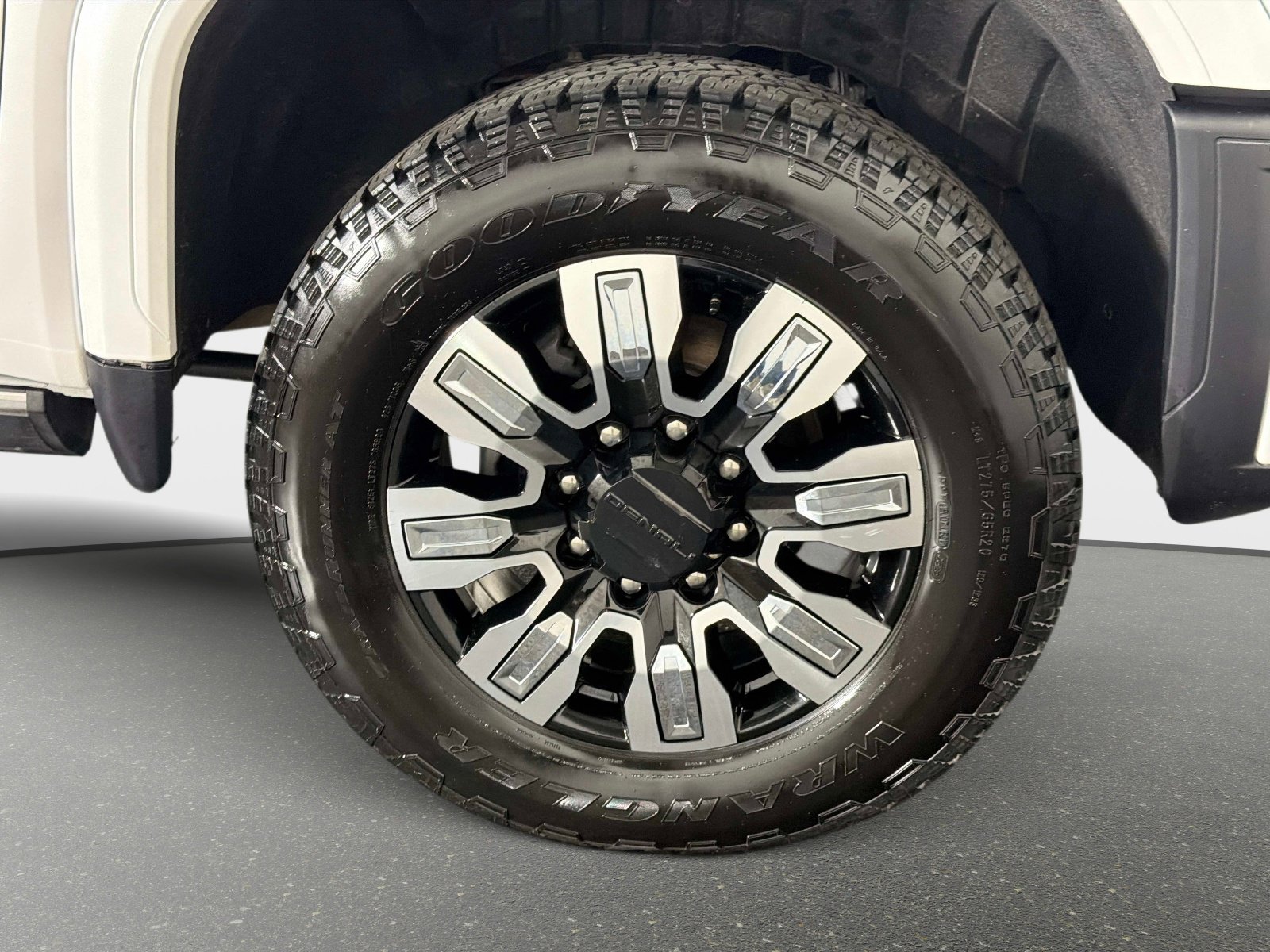 Used 2025 GMC Sierra 2500 Denali w/ Denali Reserve Package image 20