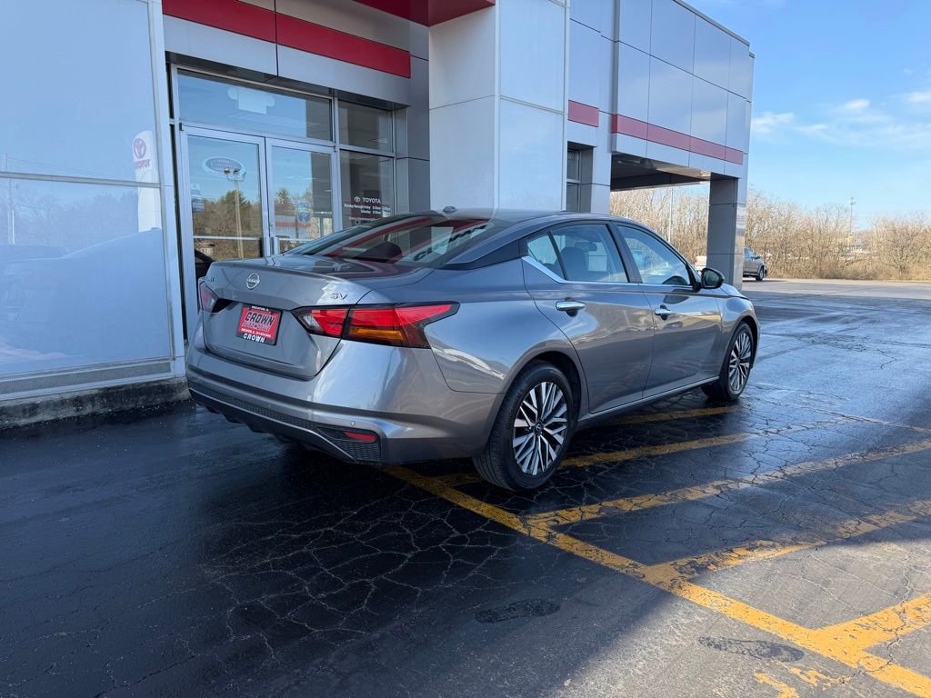Used 2024 Nissan Altima 2.5 SV image 5