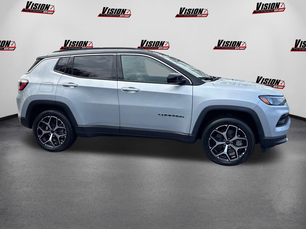 New 2025 Jeep Compass Limited image 4