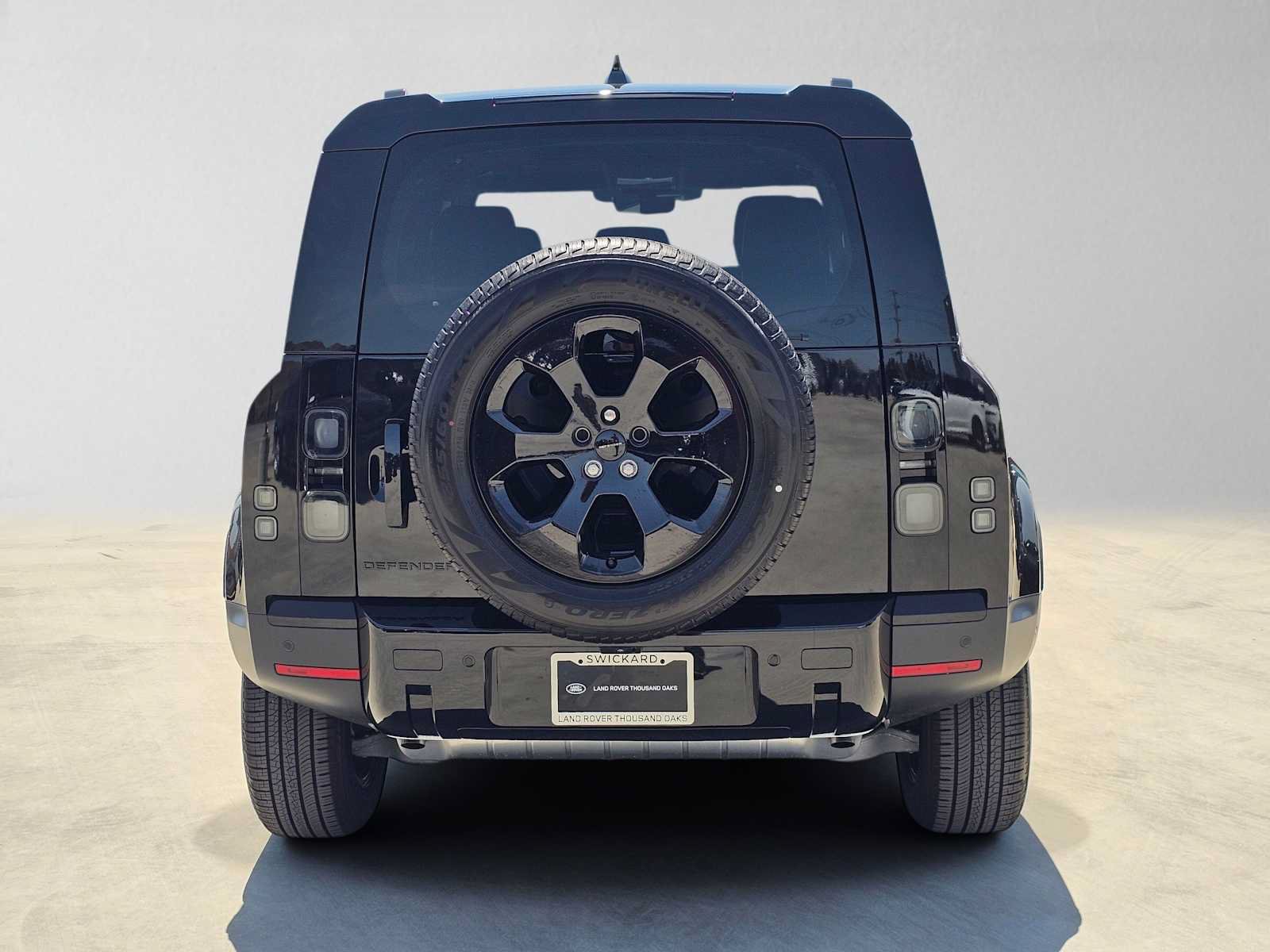 New 2026 Land Rover Defender 110 S AWD/4WD image 4