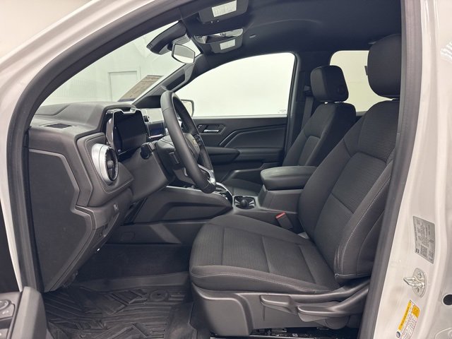 Used 2024 Chevrolet Colorado LT w/ LT Convenience Package image 24