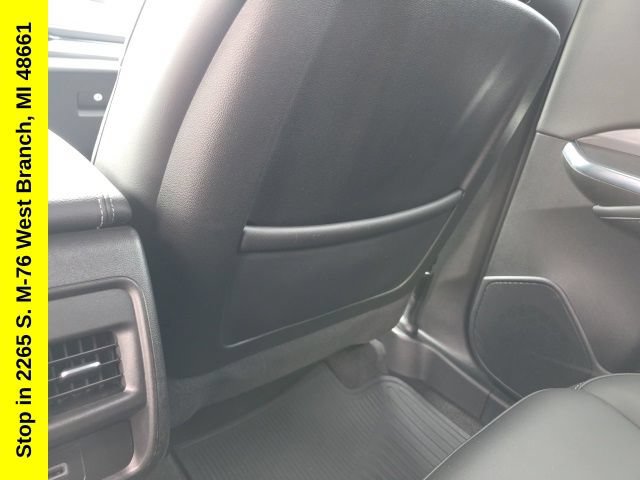 Used 2024 Cadillac XT4 Premium Luxury FWD image 39