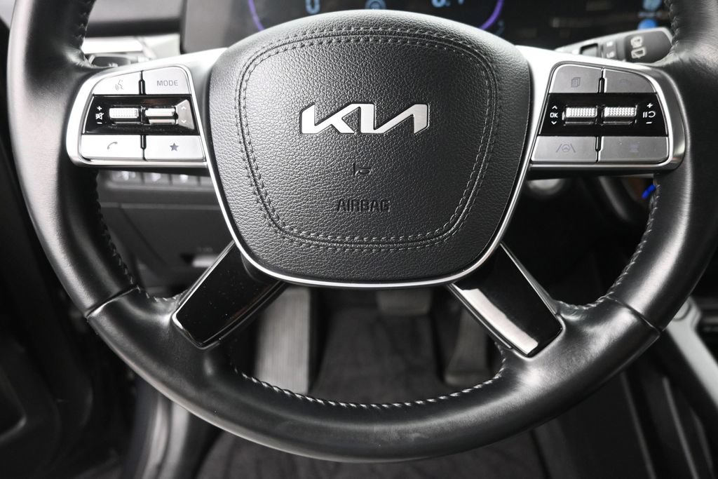 Used 2024 Kia Telluride S AWD/4WD image 19