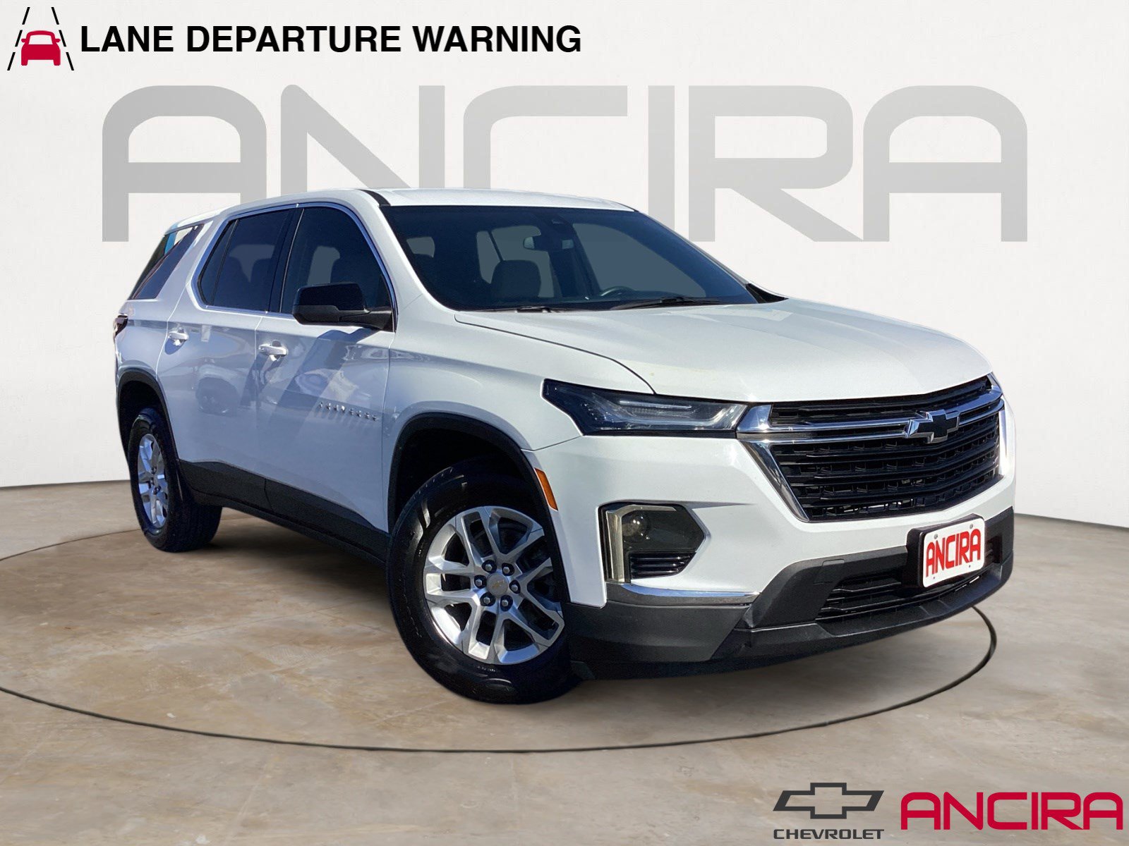 Used 2023 Chevrolet Traverse LS FWD image 1