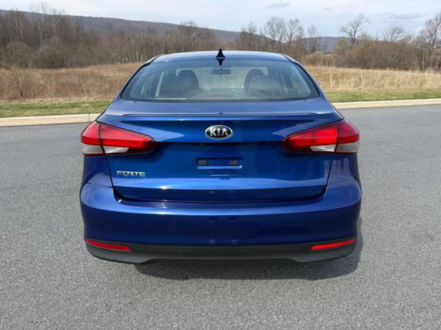 Used 2017 Kia Forte LX image 7