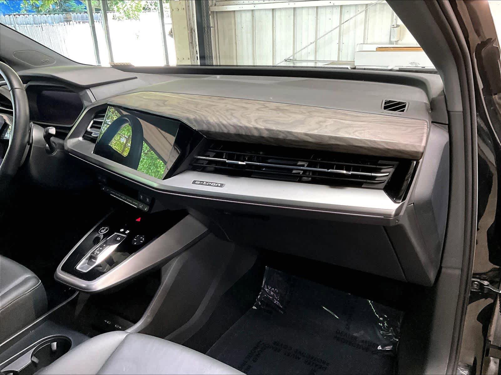 Used 2023 Audi Q4 e-tron Premium Plus w/ Premium Plus RWD image 18