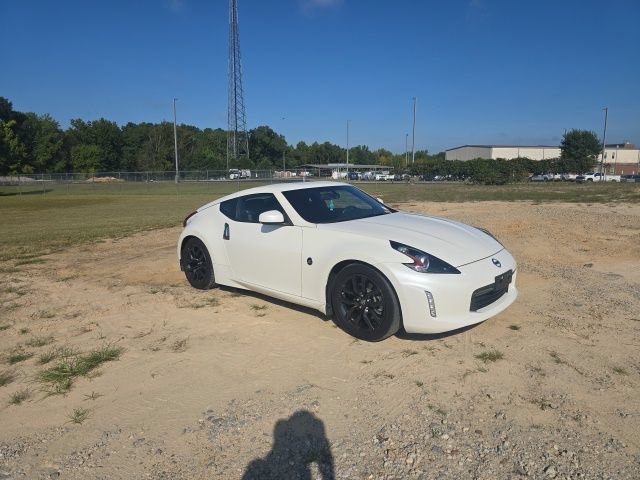 Used 2020 Nissan 370Z Coupe RWD image 12