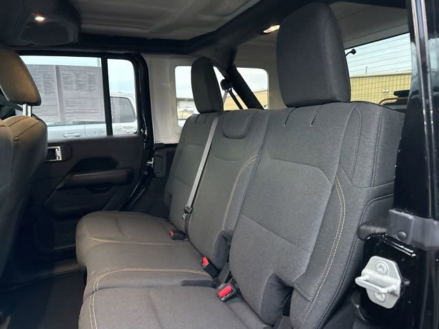 Used 2024 Jeep Wrangler Sahara image 20