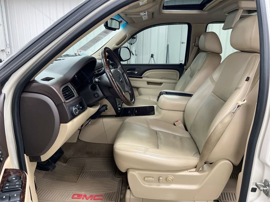 Used 2013 GMC Yukon Denali AWD/4WD image 21