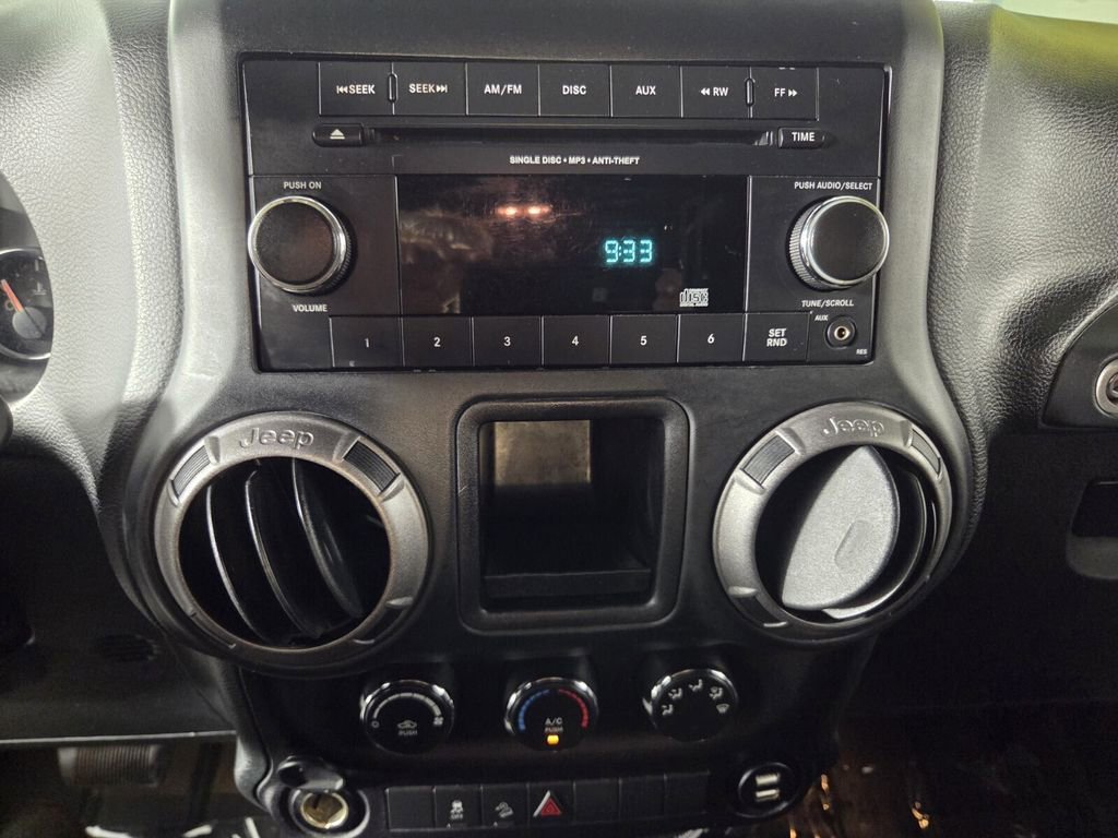 Used 2018 Jeep Wrangler Sport w/ Trailer Tow Group image 16