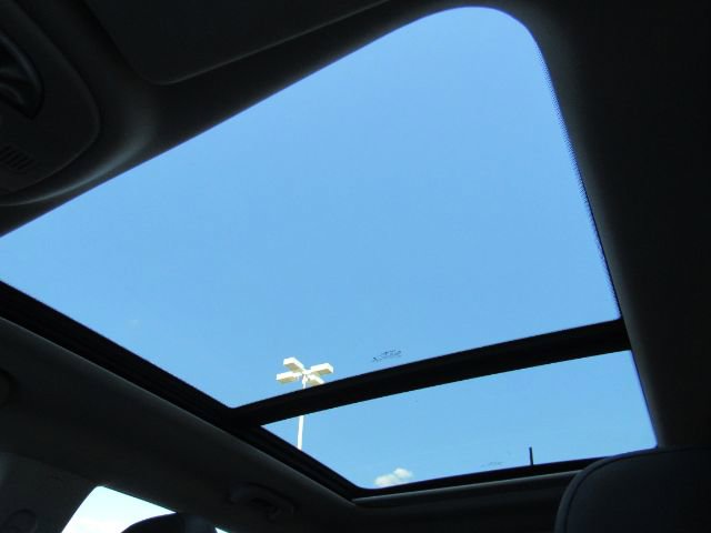 Used 2018 Jeep Compass Latitude w/ Popular Equipment Group image 7