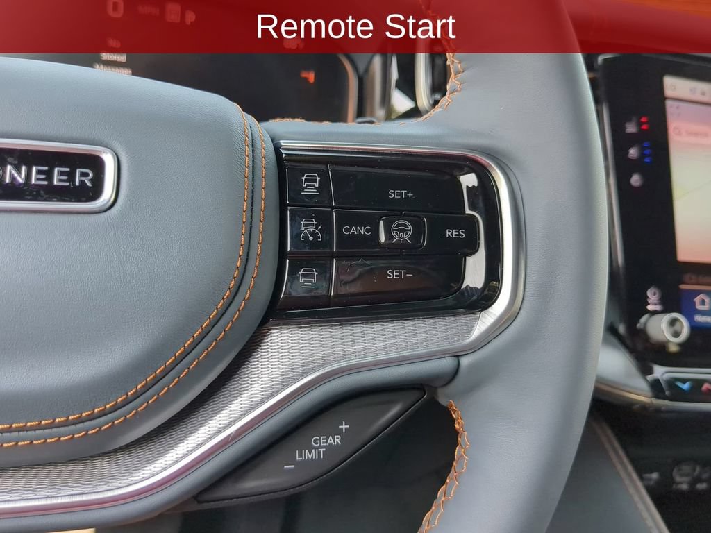 New 2023 Jeep Grand Wagoneer Series III AWD/4WD image 29