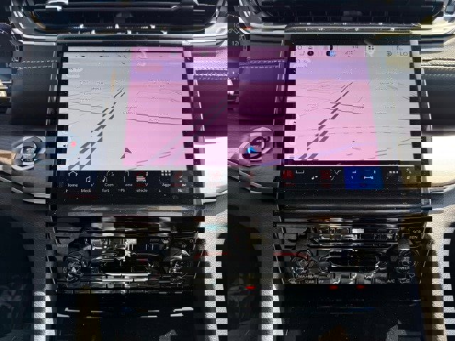 New 2025 Jeep Grand Cherokee L Limited w/ Trailer Tow Package image 18