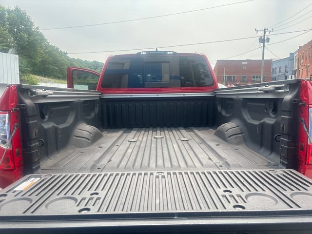 Used 2023 Nissan Titan SV w/ SV Convenience Package AWD/4WD image 21