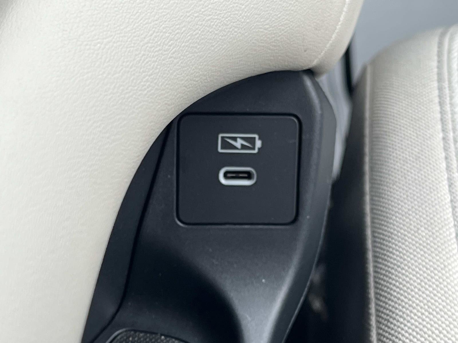 Used 2025 Honda HR-V LX image 34