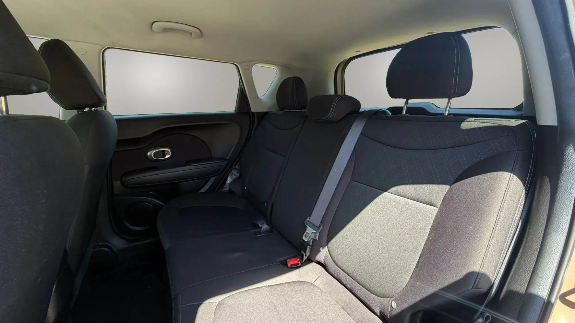 Used 2015 Kia Soul FWD image 14